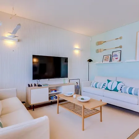Penthouse T4 Com Vista Mar Em * 奎特里拉
