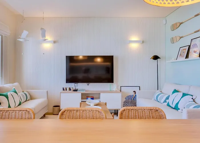 Appartement Penthouse T4 Com Vista Mar Em Quarteira