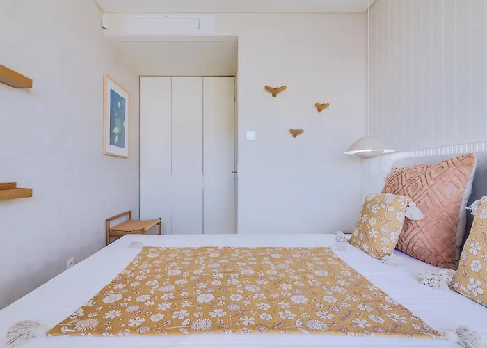 Appartement Penthouse T4 Com Vista Mar Em Quarteira