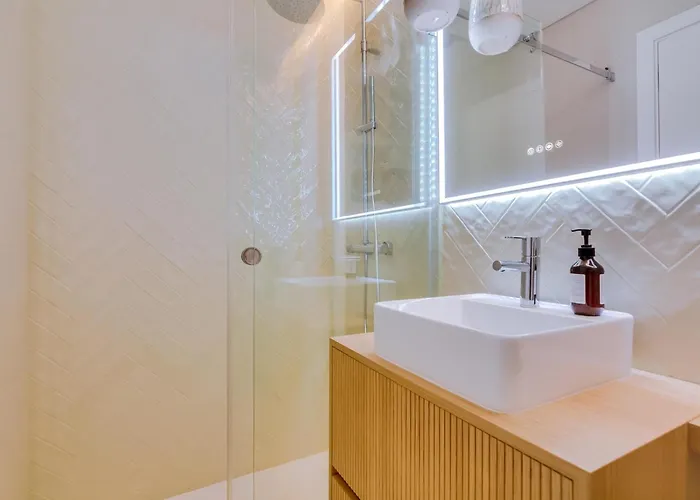 Penthouse T4 Com Vista Mar Em Quarteira